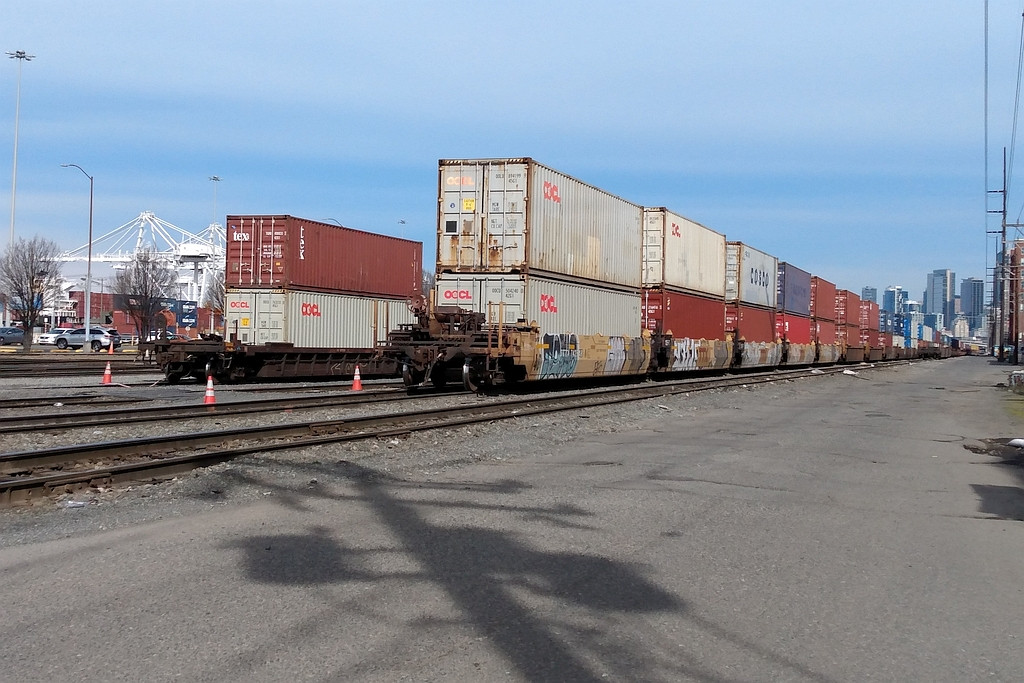 BNSF intermodal yard